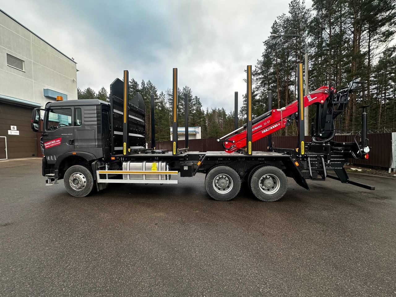 Манипулятор ВЕЛМАШ ВМ 10-97 на базе шасси HOWO T5G